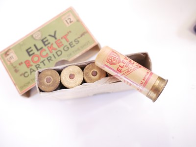 Lot 555 - Vintage and collectable shotgun ammunition, to...