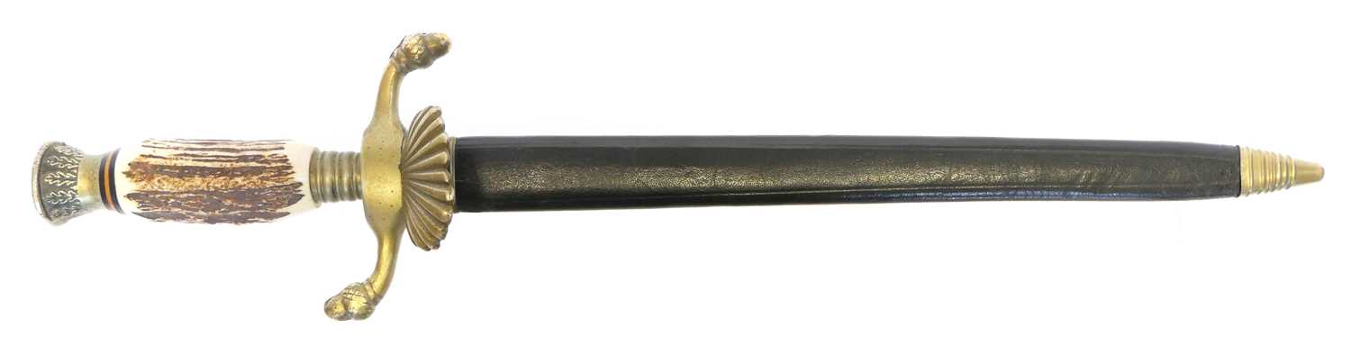 Lot 129 - Whitby Soligen hunting dagger, the double...