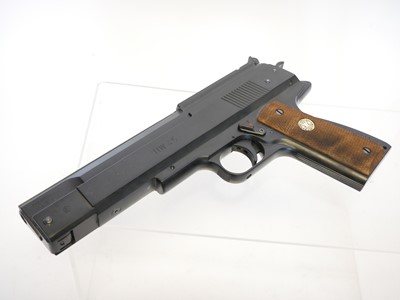 Lot Air pistol