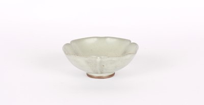 Lot 126 - Small Studio Pottery Stoneware 'Lotus' Bowl
