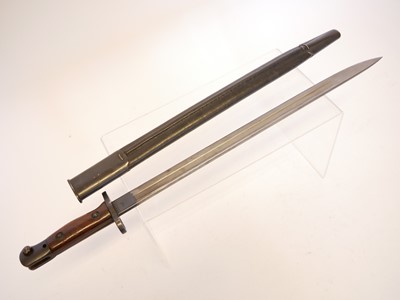 Lot 152 - Lee Enfield SMLE P.1907 bayonet and scabbard,...