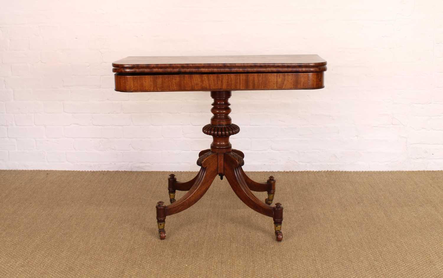 Lot 188 - An Early-Mid 19th Century Mahogany Tea Table