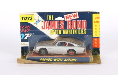 Lot 292 - A Corgi Toys 270 "The New James Bond Aston Martin D. B. 5" Diecast Model