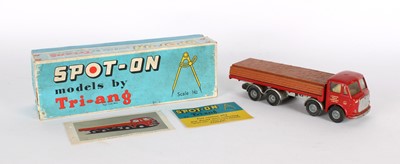 Lot 301 - A Spot-On Diecast 110/2B "A.E.C. Mammoth Major 8" Model by Tri-Ang