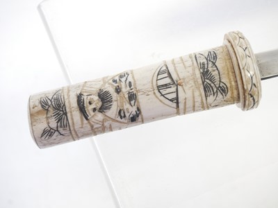 Lot Japanese Gendaito Kaiken, 16cm cutting edge,...