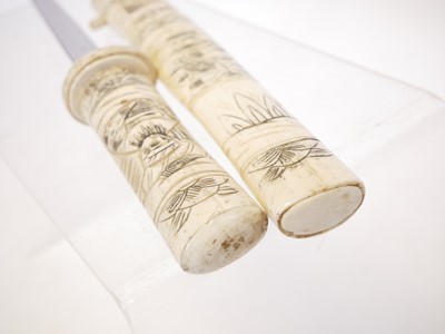 Lot Japanese Gendaito Kaiken, 16cm cutting edge,...