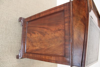 Lot 186 - A Good Early-Mid 19th Century Irish Mahogany Davenport by Mack, Williams & Gibton of Dublin
