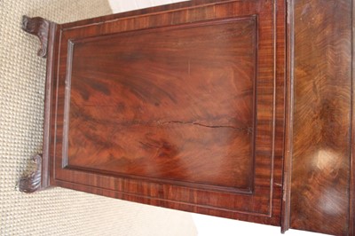 Lot 186 - A Good Early-Mid 19th Century Irish Mahogany Davenport by Mack, Williams & Gibton of Dublin