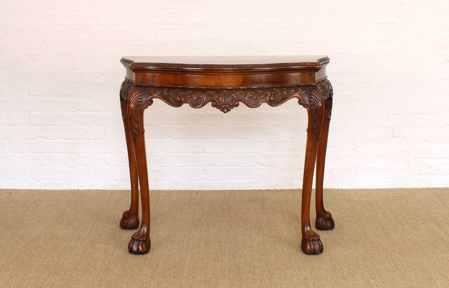Lot 193 - An Early 20th Century Mahogany Card Table in the Irish Georgian Style