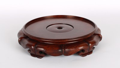 Lot 33 - A Large Japanese Meiji Period Imari Centrepiece Bowl