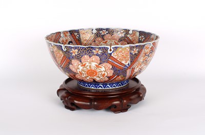 Lot 33 - A Large Japanese Meiji Period Imari Centrepiece Bowl