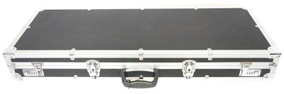 Lot Aluminium and black plastic gun flight case,...