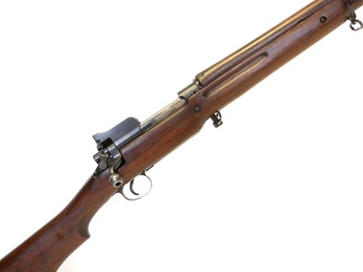 Lot 231 - R.E P14 .303 bolt action rifle, serial number...