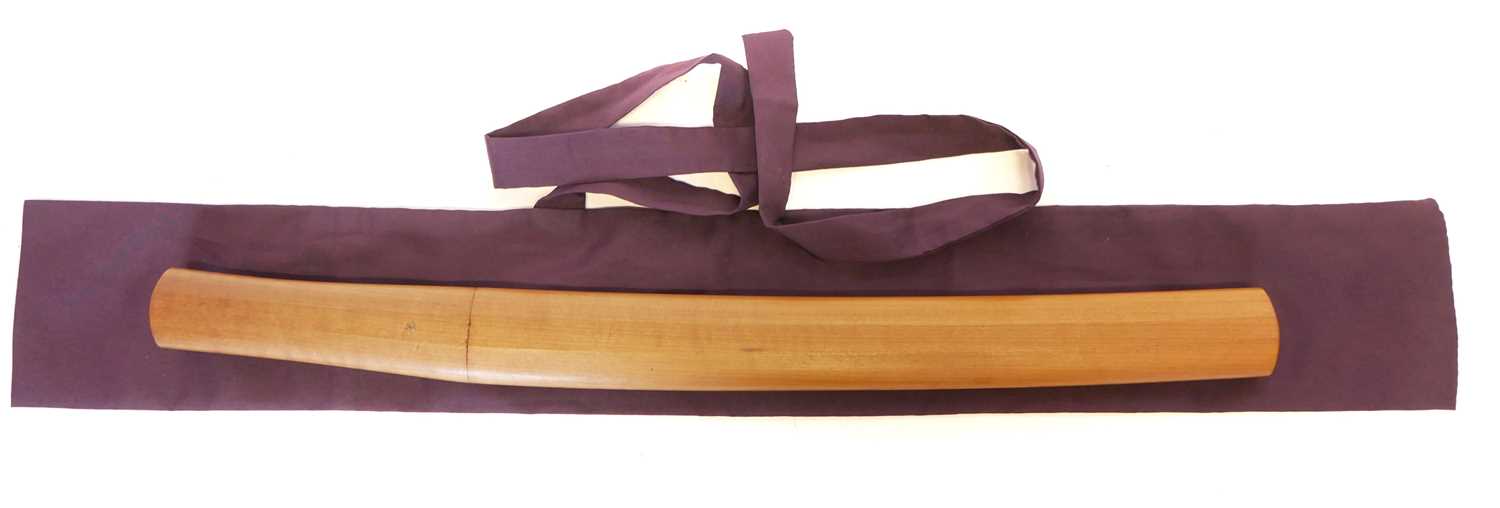 Lot 104 - Japanese Wakizashi, 29cm cutting edge, late...