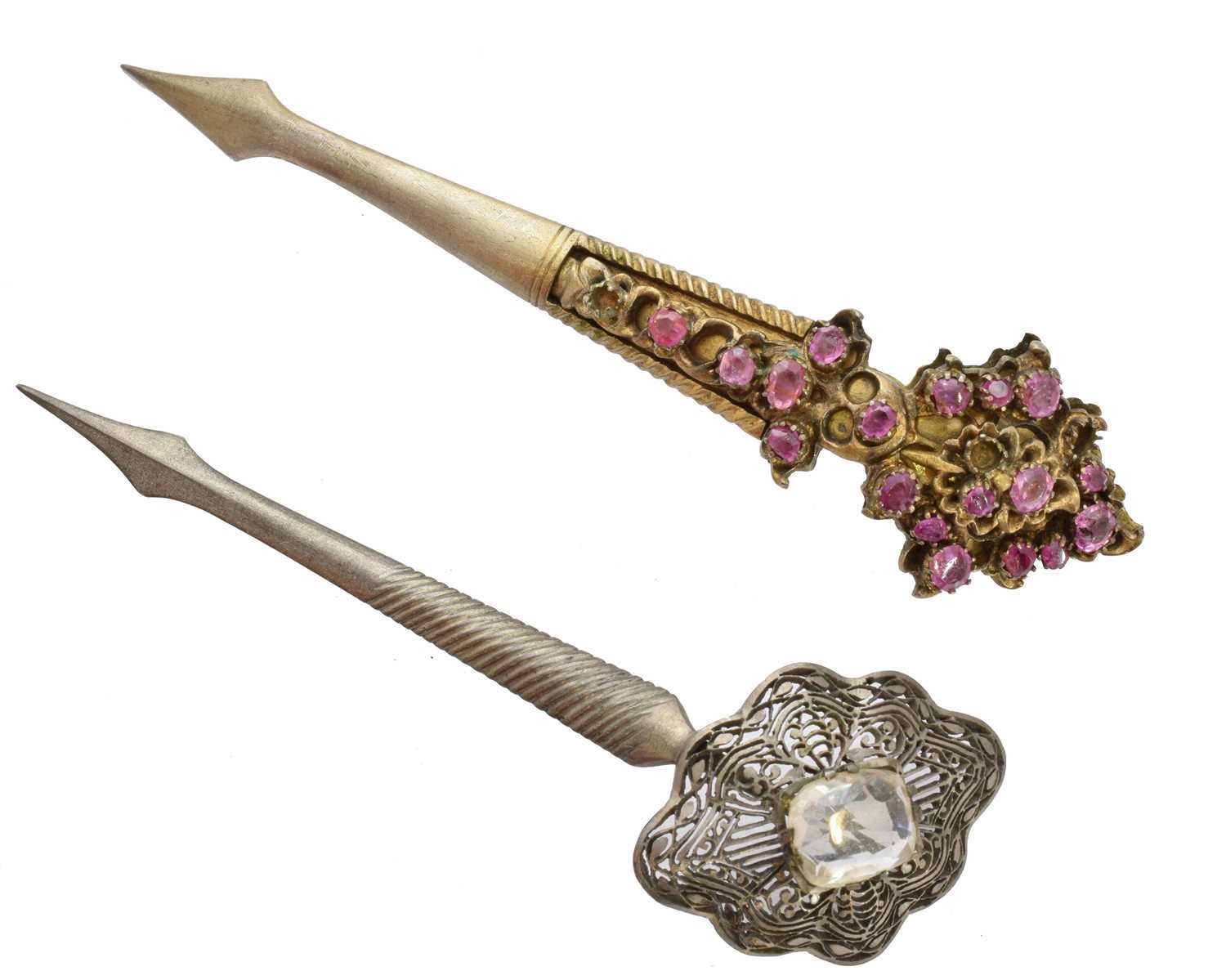 Lot 6 - Two Sri Lankan silver gilt Kondakoora hairpins