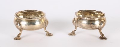 Lot 11 - A Pair of George III Silver Salts
