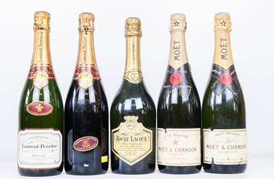 Lot 90 - 5 bottles Mixed Lot Fine Grande Marque Champagne and Limoux