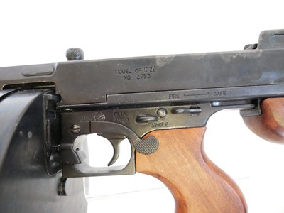 Lot Denix replica Thompson 1928 sub-machine gun....