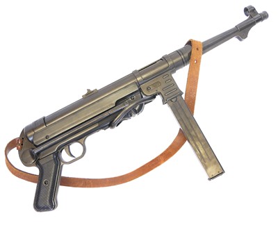 Lot Denix replica German Schmeisser MP40 9mm...