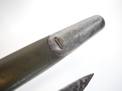 Lot Lee Enfield SMLE P.1907 bayonet, the ricasso...