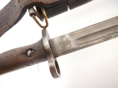 Lot Lee Enfield SMLE P.1907 bayonet, the ricasso...