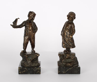 Lot 94 - A Pair of Small Bronze Figures by Paul Ludwig Kowalczekski (Polish 1865-1910)