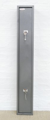 Lot Phoenix steel gun cabinet, with two sets of...
