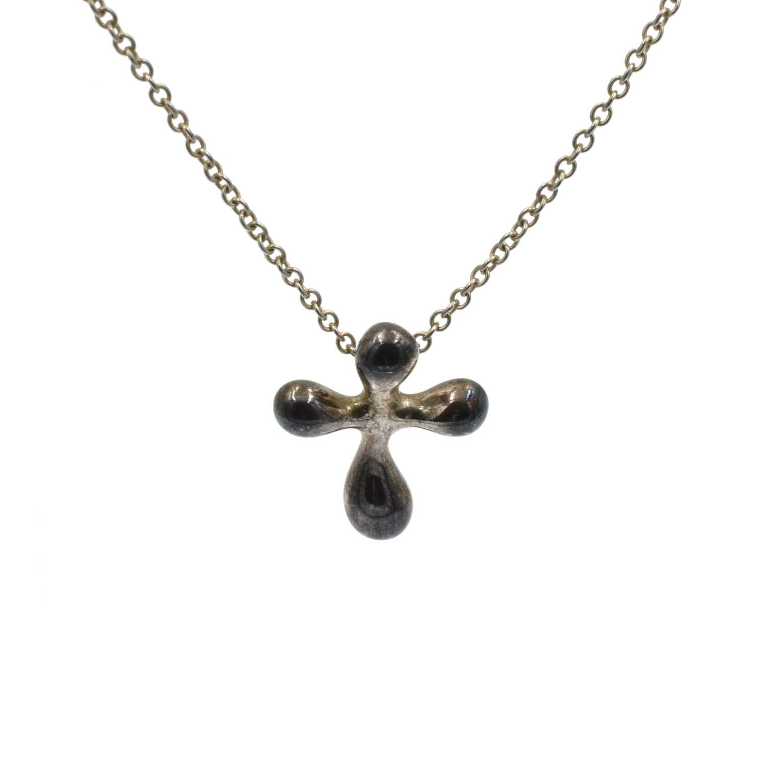 Lot 48 - A sterling silver Tiffany & Co. Peretti cross pendant