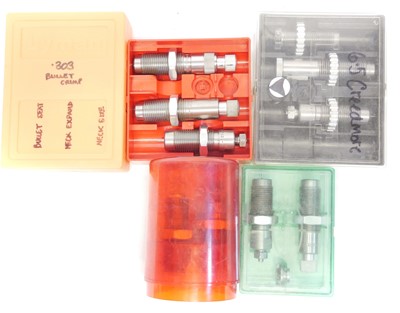 Lot 594 - Five Lee die sets, to include 22 bench rest...