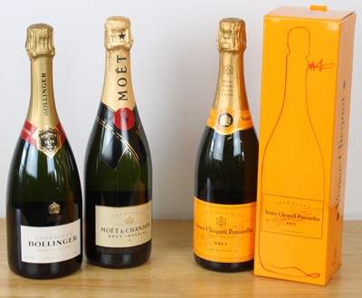 Lot 88 - 3 bottles Mixed Lot Grand Marque Champagne