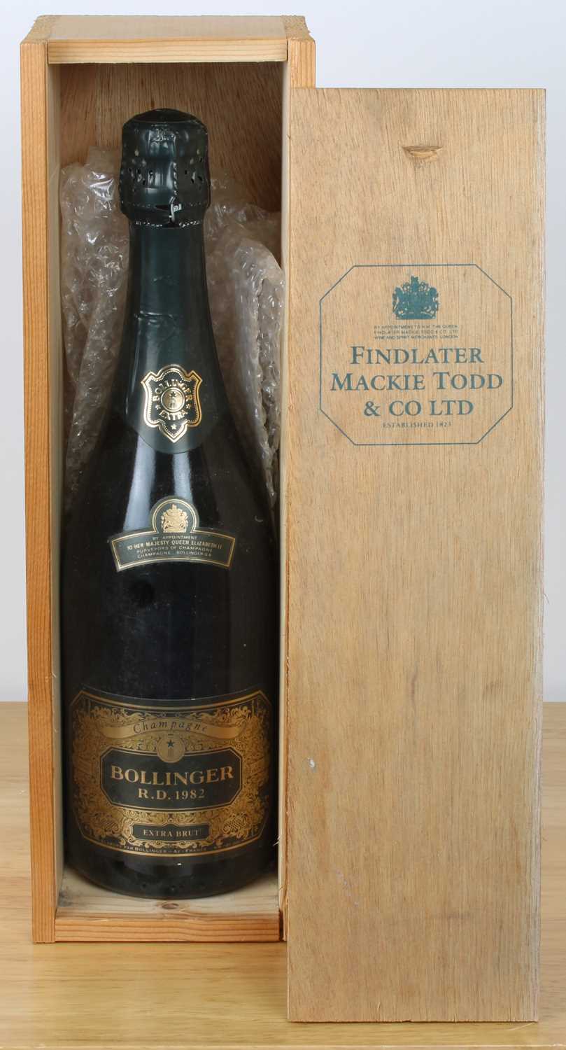 Lot 85 - 1 bottle in Gift Box Champagne Bollinger R.D.
