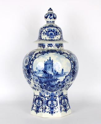 Lot 84 - A Large and Impressive Dutch Delft Jar with Cover by De Porcelyne Fles (Royal Delft)