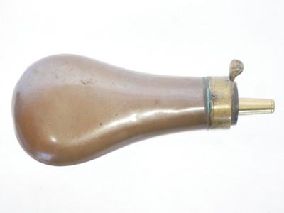 Lot Sykes 120 bore revolver powder flask, brass...