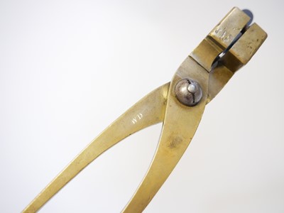 Lot 11 - Cased Philip Webley forth model Long Spur 60...