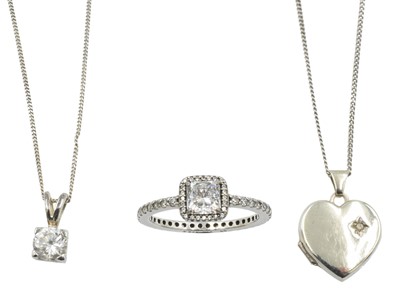 Lot 227 - A selection of jewellery