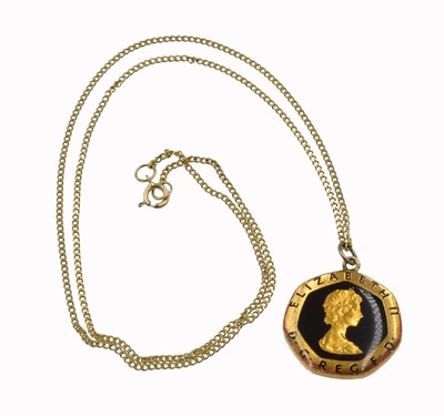 Lot A 9ct gold vintage 20 pence pendant