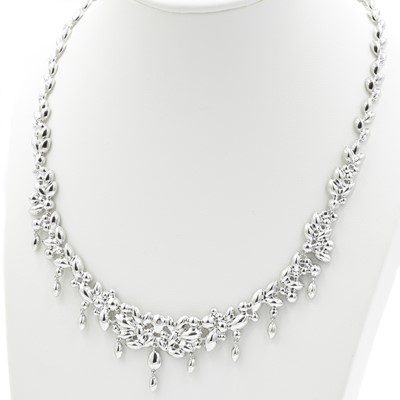 Lot 225 - A crystal Swarovski necklace