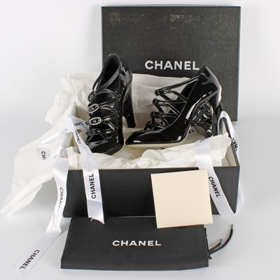 Lot 312 - Chanel Black Patent Heels