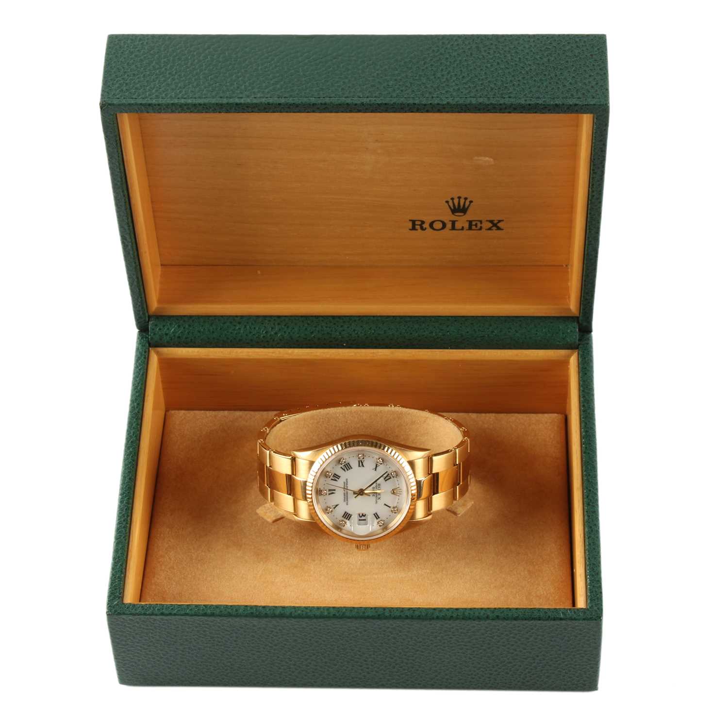 Lot An 18ct gold date-just with diamond dot dial wristwatch