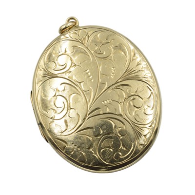 Lot 198 - A 9ct gold locket