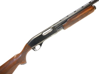 Lot Remington Wingmaster model 870 12 bore pump...