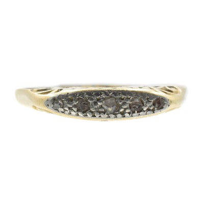Lot 173 - A broken 18ct gold and diamond wedding band