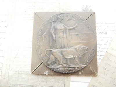 Lot WWI Memorial Plaque Awarded to 7085 Pte. Frank...