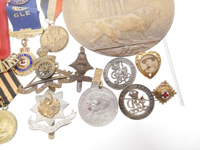 Lot 33 - Collection of various military campaign medals...