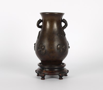 Lot A Chinese Qing Dynasty Bronze 'Five Bats (五隻蝙蝠)' Vase