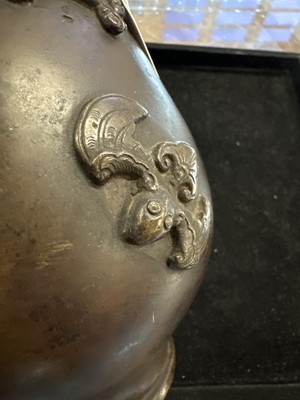 Lot 87 - A Chinese Qing Dynasty Bronze 'Five Bats (五隻蝙蝠)' Vase