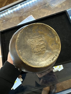 Lot 87 - A Chinese Qing Dynasty Bronze 'Five Bats (五隻蝙蝠)' Vase