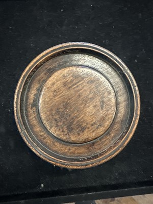 Lot 87 - A Chinese Qing Dynasty Bronze 'Five Bats (五隻蝙蝠)' Vase