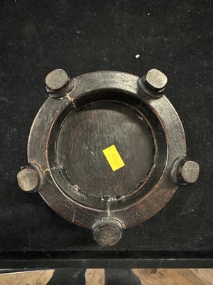 Lot 87 - A Chinese Qing Dynasty Bronze 'Five Bats (五隻蝙蝠)' Vase