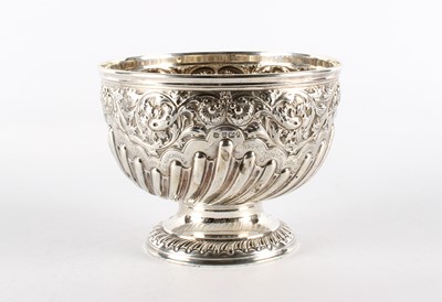 Lot 1 - A Fine Victorian Golfing Interest Silver Prize Bowl